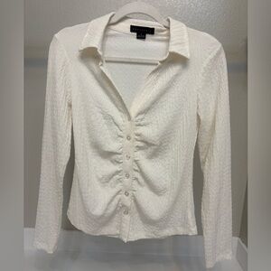 Sanctuary Off-White Textured Shirt. Size Small. In excellent condition.